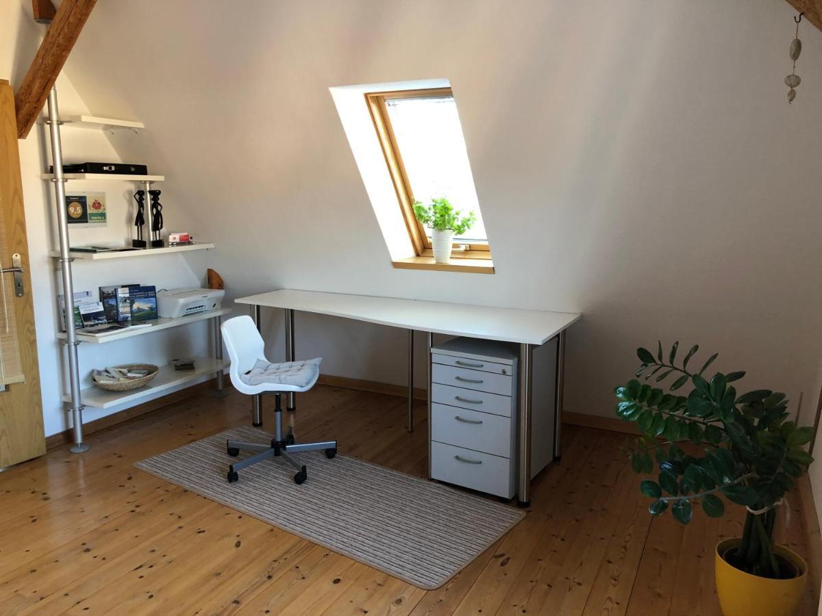 Attraktives 2-Zimmer-Apartment Mit Ausblick Jena Luaran gambar